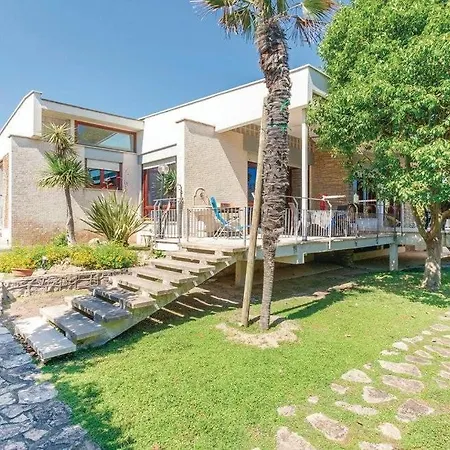 Bruni Villa *